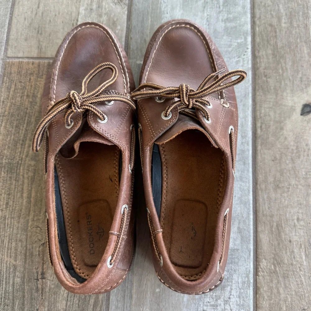 Dockers Vargus Mens Classic Brown Leather Boat Shoes 9.5 w